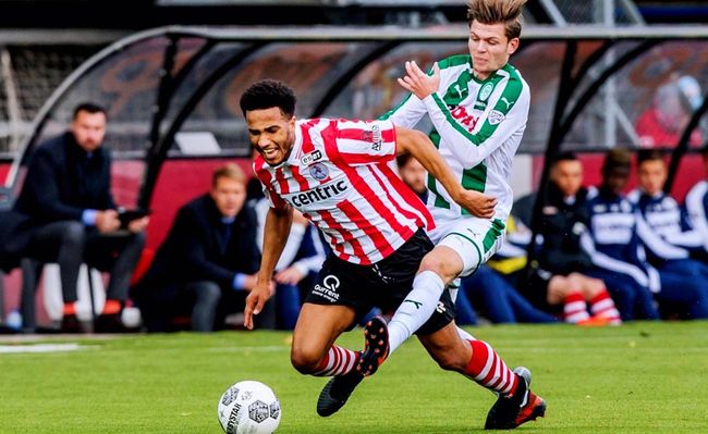 局换小阵容 局换小阵容