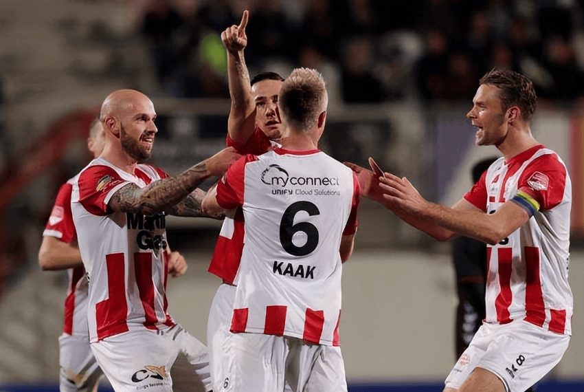 广阔的沙盘 广阔的沙盘